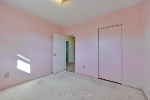 Photo 21 at 18 Torrington Drive, West Deane, Toronto
