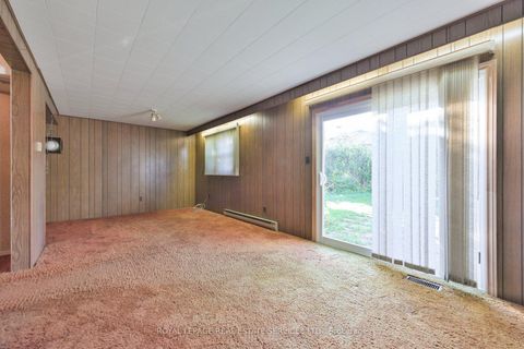 Photo 24 at 18 Torrington Drive, West Deane, Toronto