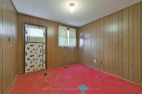 Photo 25 at 18 Torrington Drive, West Deane, Toronto