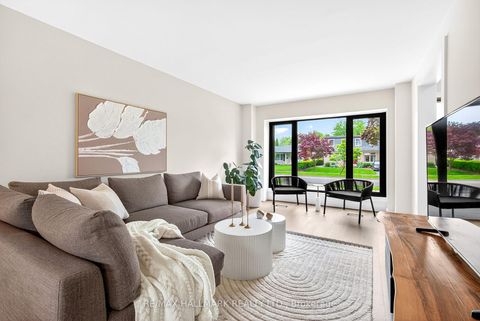 Photo 3 at 225 Catalina Drive, Guildwood, Toronto