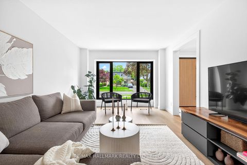 Photo 4 at 225 Catalina Drive, Guildwood, Toronto
