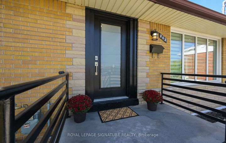 Photo 1 at 262 Barton Street, Stoney Creek, Hamilton