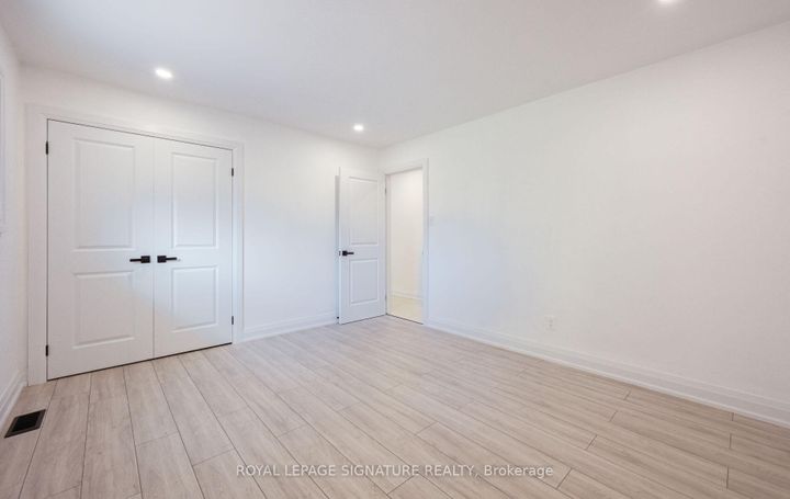 Photo 15 at 262 Barton Street, Stoney Creek, Hamilton