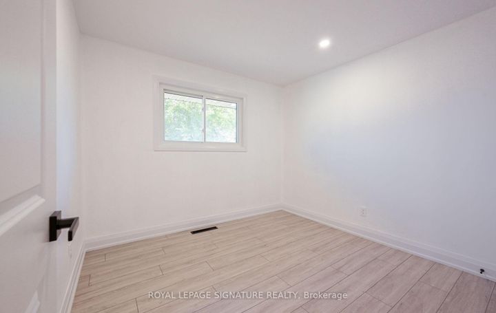 Photo 17 at 262 Barton Street, Stoney Creek, Hamilton