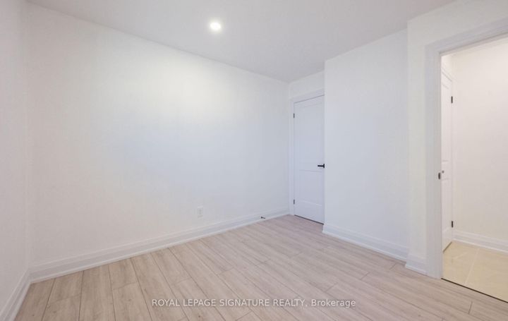 Photo 18 at 262 Barton Street, Stoney Creek, Hamilton