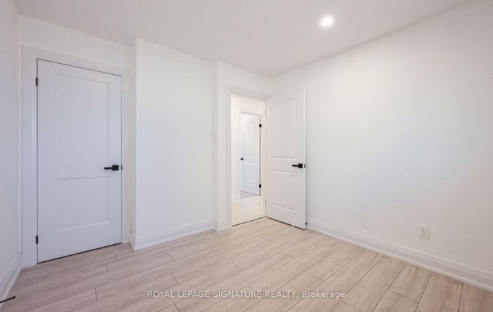 Photo 19 at 262 Barton Street, Stoney Creek, Hamilton