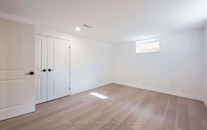 Photo 33 at 262 Barton Street, Stoney Creek, Hamilton