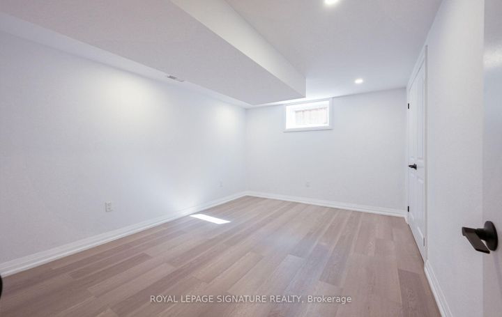 Photo 34 at 262 Barton Street, Stoney Creek, Hamilton