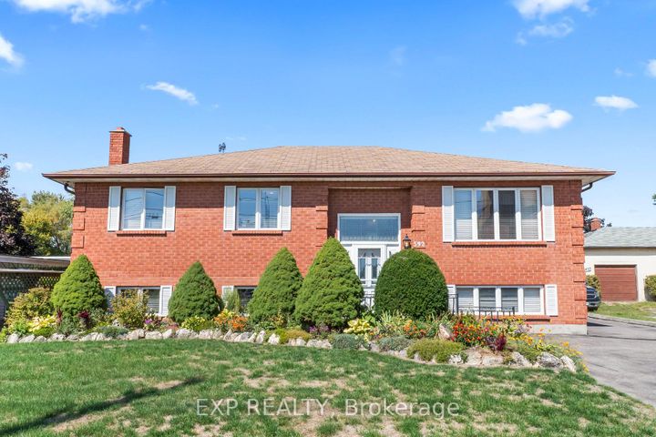 Photo 1 at 592 Taunton Road W, Northwood, Oshawa