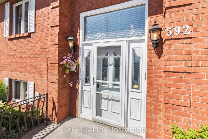 Photo 3 at 592 Taunton Road W, Northwood, Oshawa