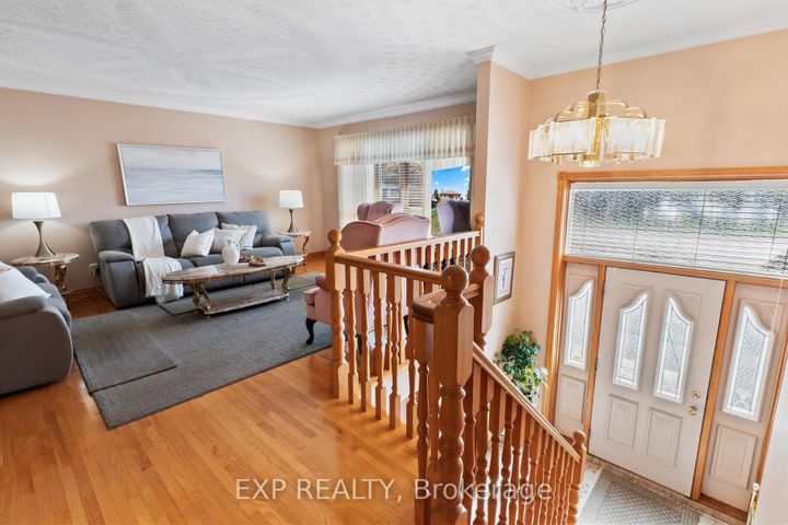 Photo 5 at 592 Taunton Road W, Northwood, Oshawa