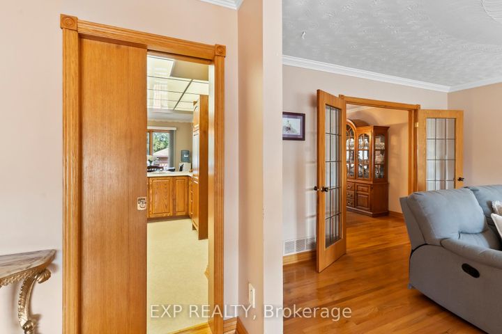 Photo 12 at 592 Taunton Road W, Northwood, Oshawa