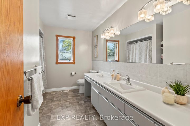 Photo 26 at 592 Taunton Road W, Northwood, Oshawa