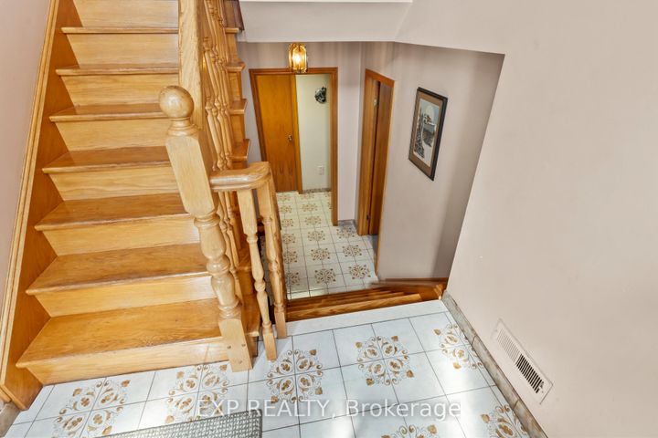 Photo 28 at 592 Taunton Road W, Northwood, Oshawa