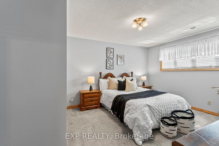 Photo 29 at 592 Taunton Road W, Northwood, Oshawa