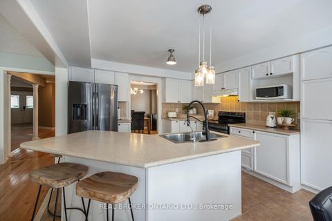 Photo 15 at 36 West Side Drive, Bowmanville, Clarington