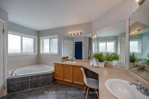 Photo 23 at 36 West Side Drive, Bowmanville, Clarington