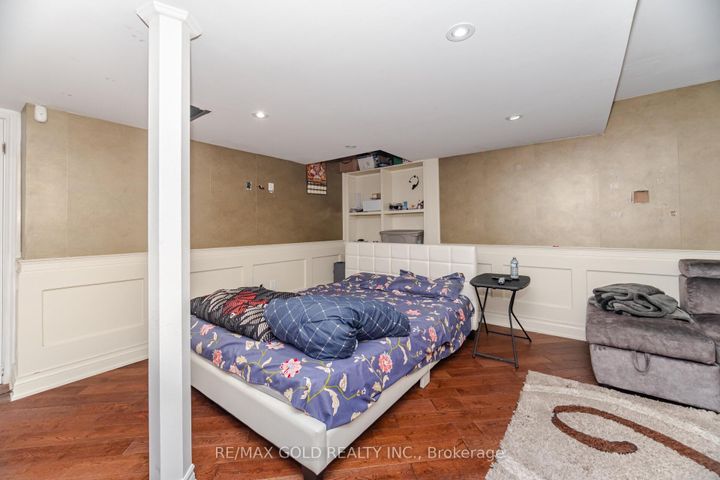 Photo 22 at 32 Eaglesprings Crescent, Bram East, Brampton