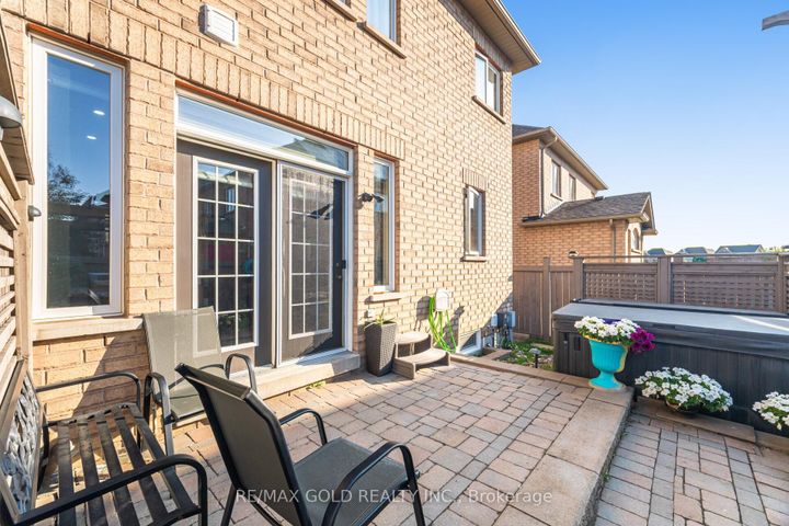 Photo 25 at 32 Eaglesprings Crescent, Bram East, Brampton