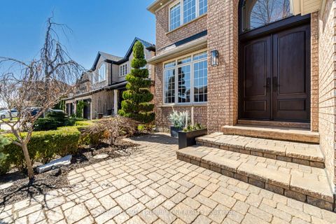 Photo 2 at 60 Julia Valentina Avenue, Sonoma Heights, Vaughan