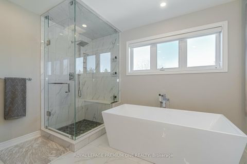Photo 32 at 60 Julia Valentina Avenue, Sonoma Heights, Vaughan
