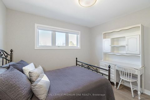 Photo 37 at 60 Julia Valentina Avenue, Sonoma Heights, Vaughan