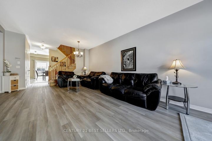 Photo 13 at 52 - 6625 Falconer Drive, Streetsville, Mississauga