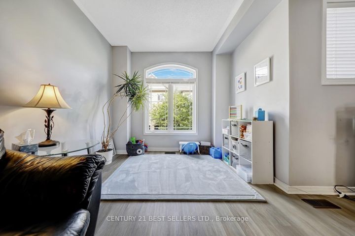 Photo 14 at 52 - 6625 Falconer Drive, Streetsville, Mississauga