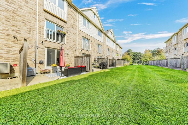 Photo 27 at 52 - 6625 Falconer Drive, Streetsville, Mississauga