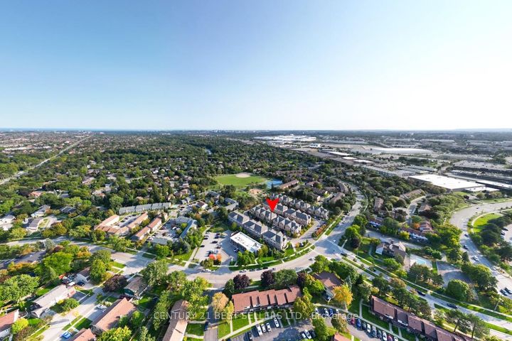 Photo 31 at 52 - 6625 Falconer Drive, Streetsville, Mississauga
