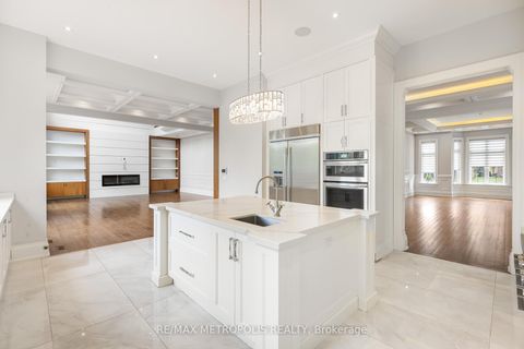 Photo 12 at 2 Poplar Drive, Oak Ridges, Richmond Hill