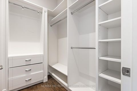 Photo 30 at 2 Poplar Drive, Oak Ridges, Richmond Hill