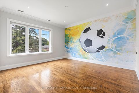 Photo 34 at 2 Poplar Drive, Oak Ridges, Richmond Hill