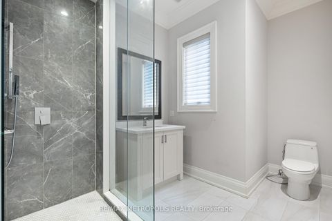 Photo 35 at 2 Poplar Drive, Oak Ridges, Richmond Hill Photo 35 at 2 Poplar Drive, Oak Ridges, Richmond Hill