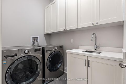 Photo 37 at 2 Poplar Drive, Oak Ridges, Richmond Hill