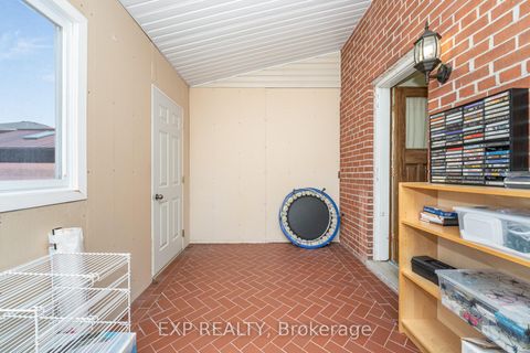 Photo 14 at 35 Clairton Crescent, Smythe, Toronto