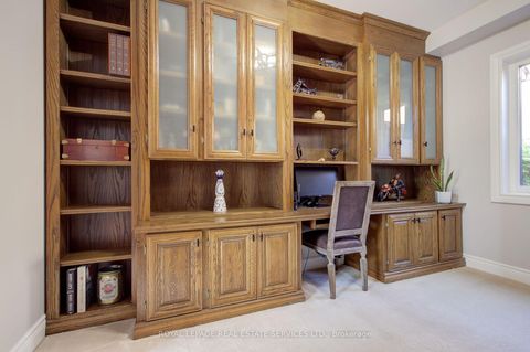 Photo 13 at 1079 Skyvalley Crescent, WT West Oak Trails, Oakville