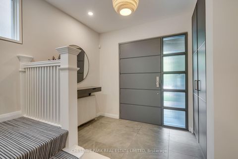 Photo 2 at 16 Inglewood Drive, Moore Park, Toronto