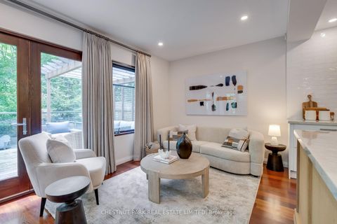 Photo 13 at 16 Inglewood Drive, Moore Park, Toronto