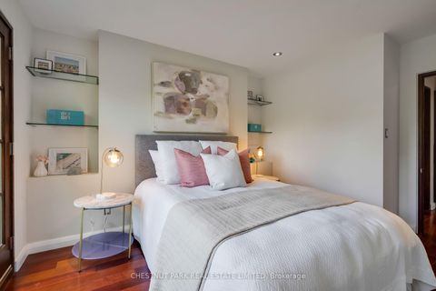 Photo 31 at 16 Inglewood Drive, Moore Park, Toronto