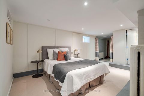 Photo 35 at 16 Inglewood Drive, Moore Park, Toronto