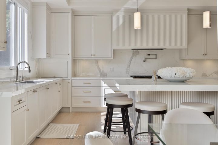 Photo 15 at 84 Botfield Avenue, City Centre West, Toronto