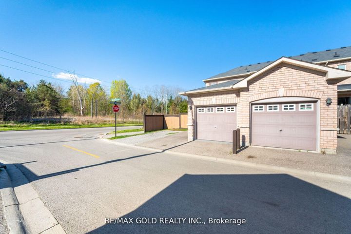 Photo 6 at 2494 Earl Grey Avenue, Duffin Heights, Pickering