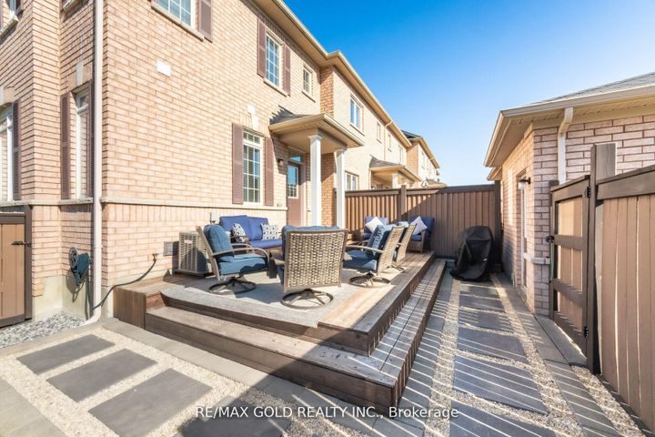 Photo 11 at 2494 Earl Grey Avenue, Duffin Heights, Pickering