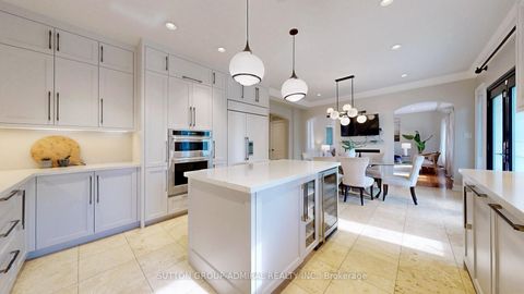 Photo 3 at 230 Flamingo Road, Uplands, Vaughan