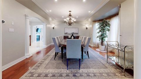 Photo 10 at 230 Flamingo Road, Uplands, Vaughan