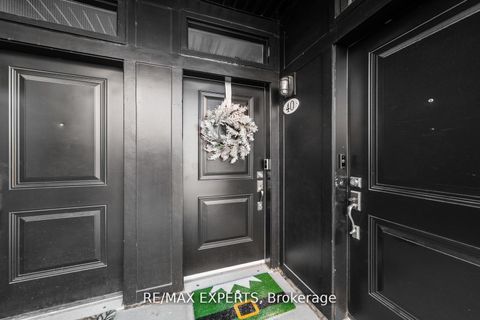 Photo 3 at 40 - 8167 Kipling Avenue, West Woodbridge, Vaughan
