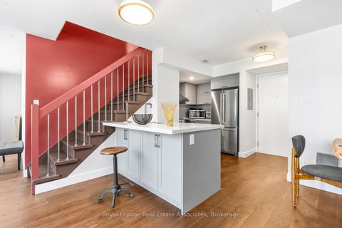 Photo 8 at 826 - 1029 King Street W, Niagara, Toronto
