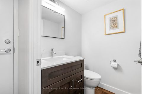 Photo 11 at 826 - 1029 King Street W, Niagara, Toronto