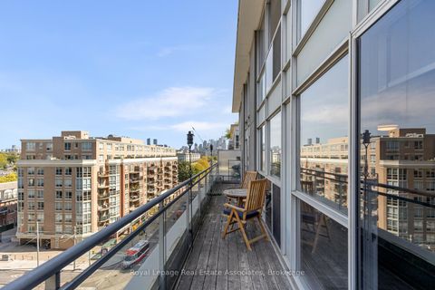 Photo 13 at 826 - 1029 King Street W, Niagara, Toronto